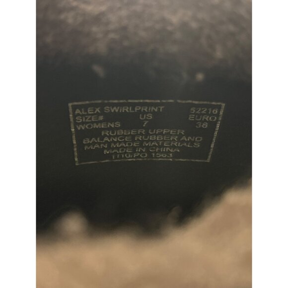 Bogs Womens Waterproof Printed Rain Boots Size 7 Green/Brown With Pattern - Picture 9 of 10